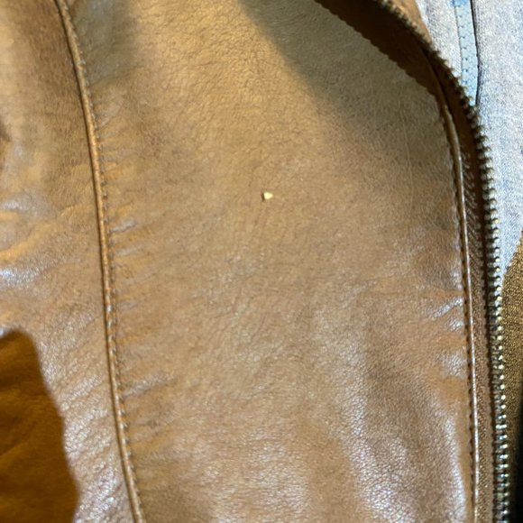 Ci Sono Hooded Cropped Faux Leather Jacket - Picture 16 of 16